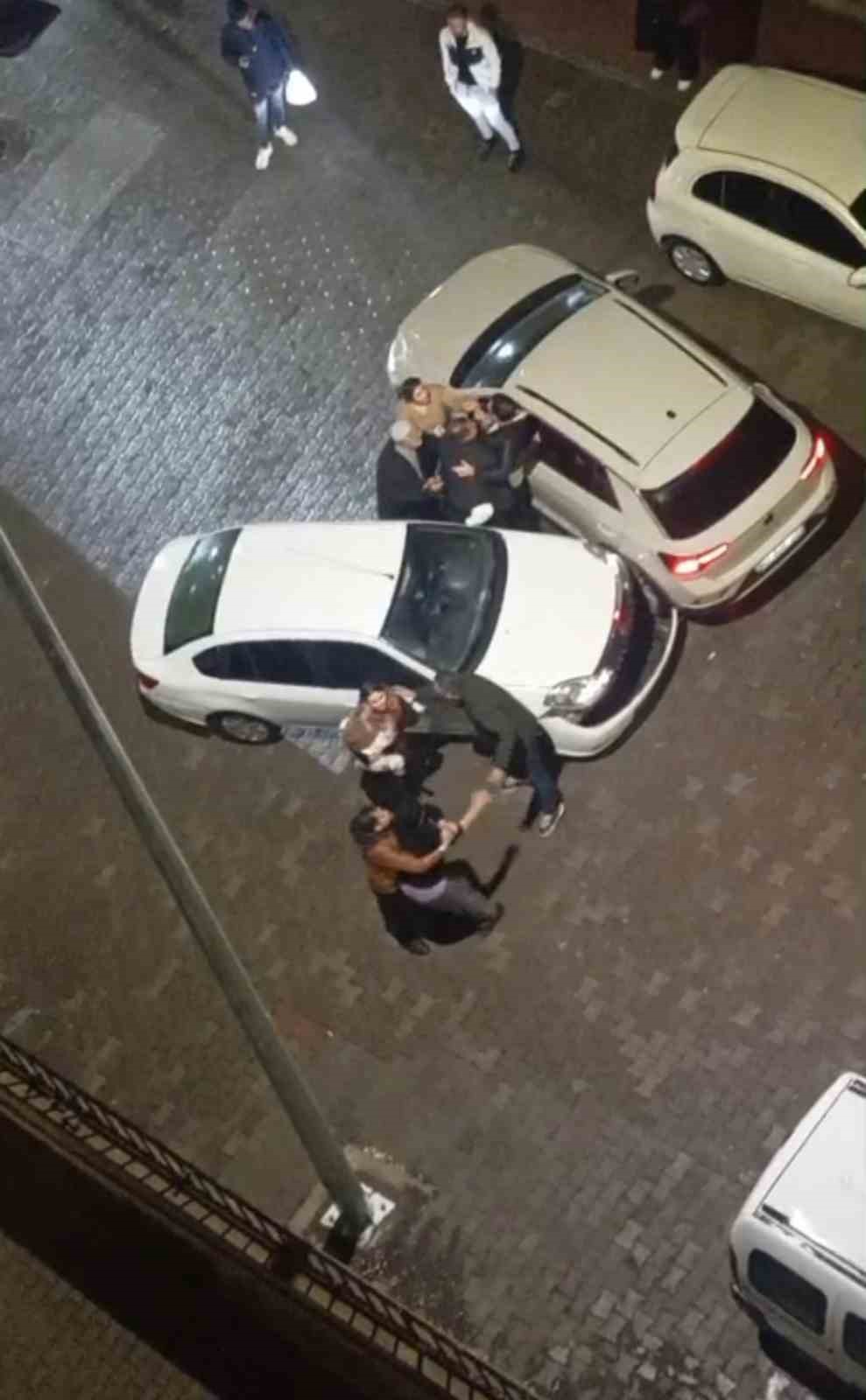 Kaza sonrası çıkan kavga kamerada
