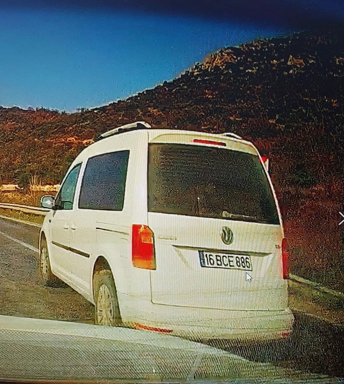 Hatalı sollama yaptı, facia böyle teğet geçti