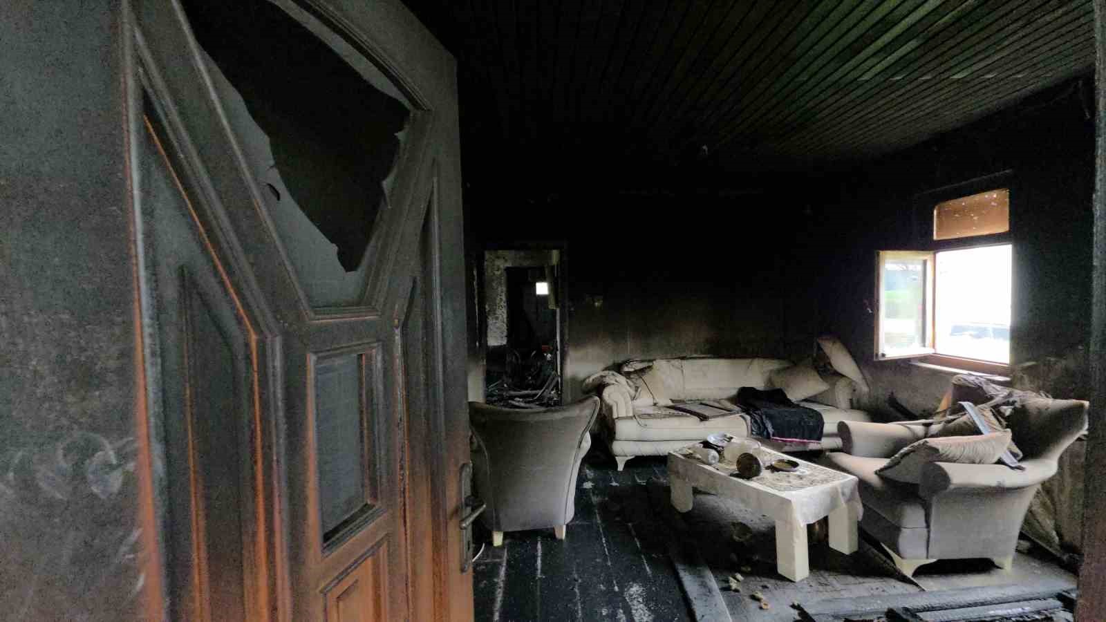 Düzce’de sahur vakti çıkan ev yangınında yaşlı kadın hayatını kaybetti