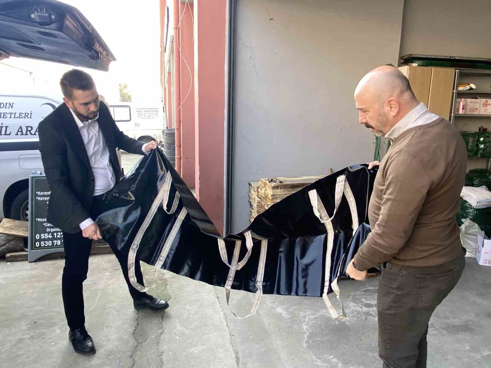 Cenaze hizmetini meslek edindiler, her g&uuml;n &ouml;l&uuml;mle burun buruna yaşıyorlar
