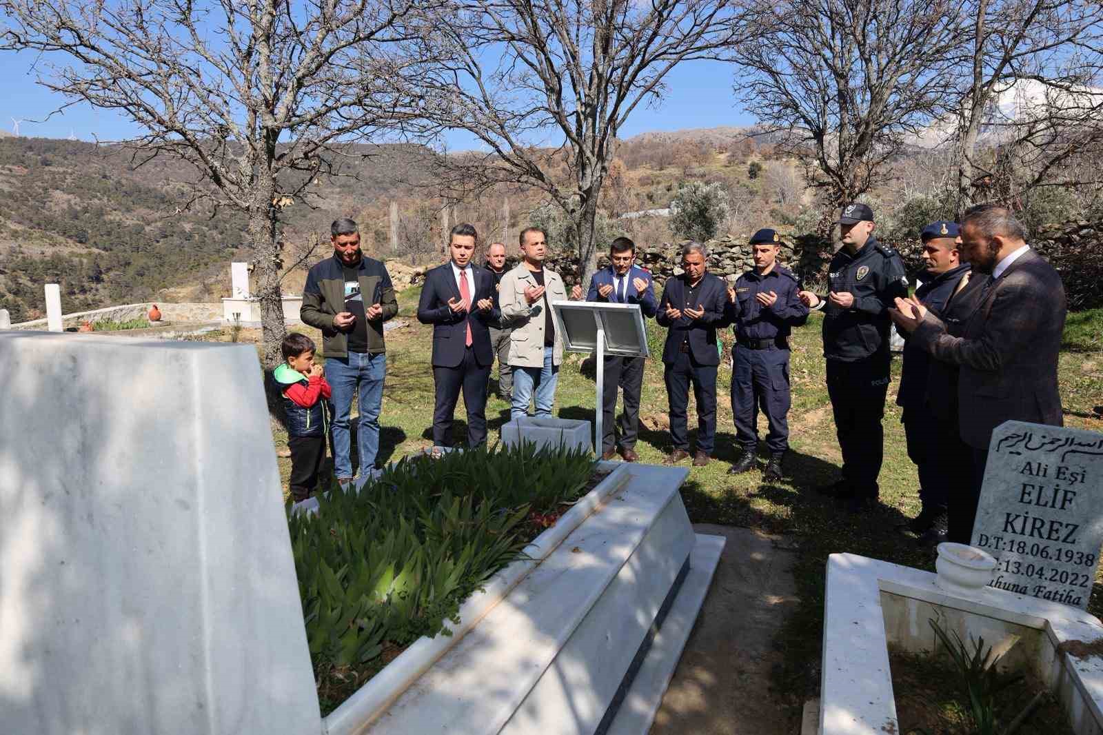 Karacasulu Şehit Kirez mezarı başında anıldı