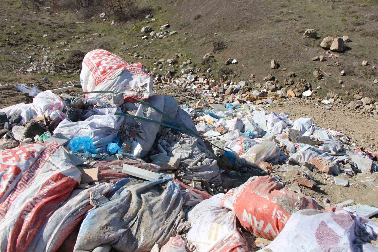 Olimpiyat şampiyonu Mahmut Demir çevre dedektifliğine soyundu: "Amasya’nın zirvesinde çevre kirliliği var"