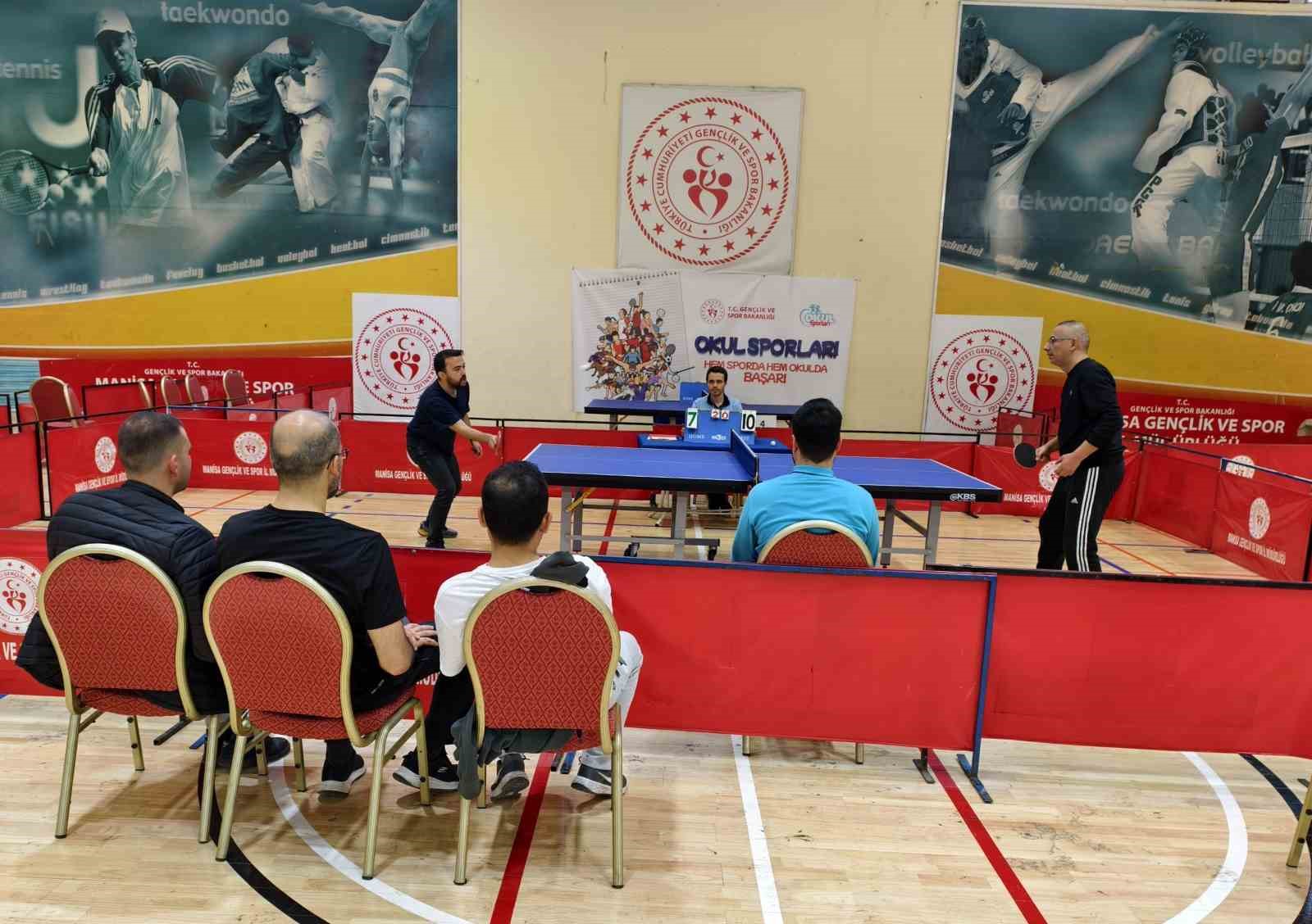 Masa tenisi turnuvasında birincilik Merkezefendi&rsquo;nin
