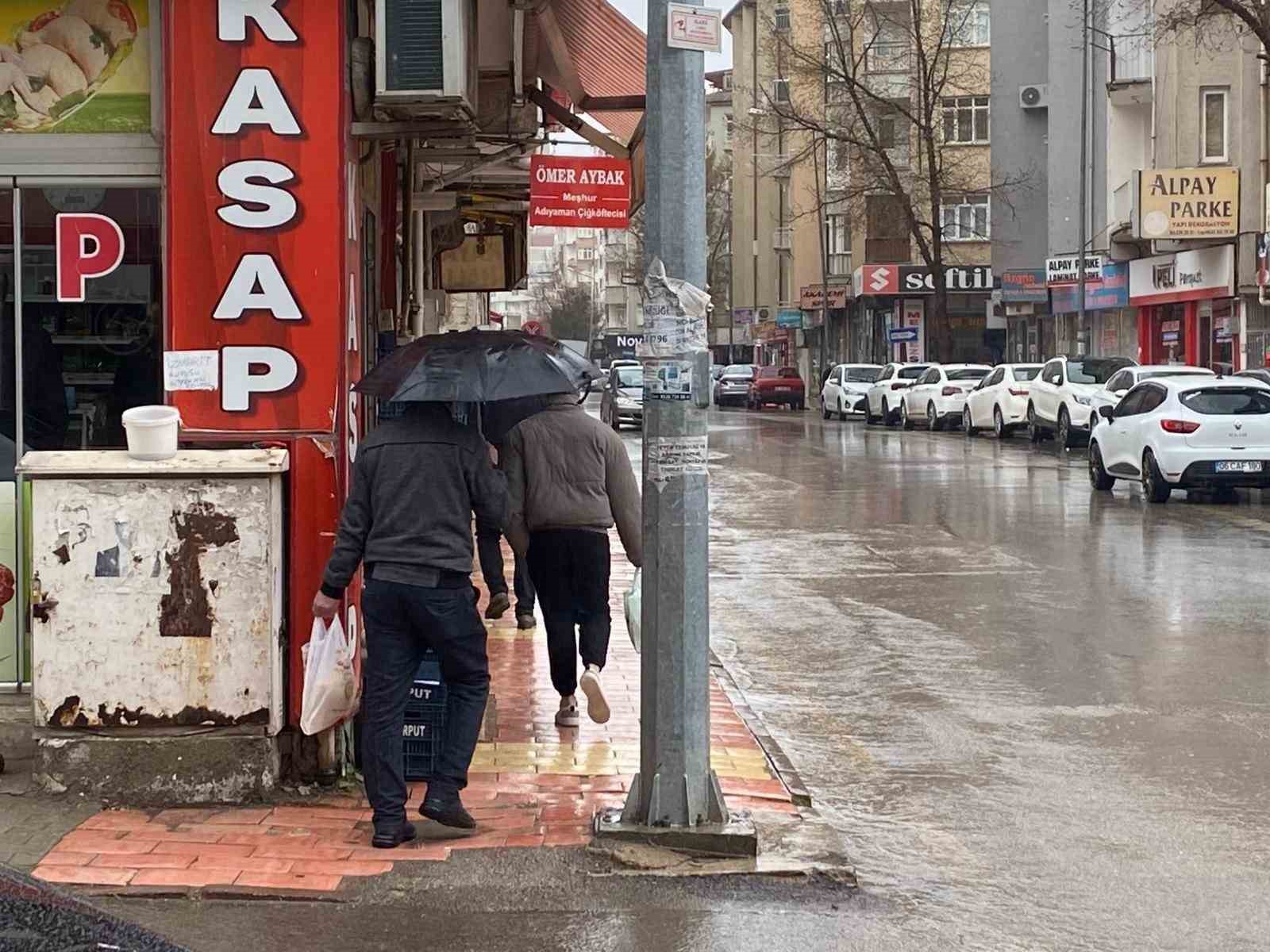 Elazığ&rsquo;da yağış etkili oldu
