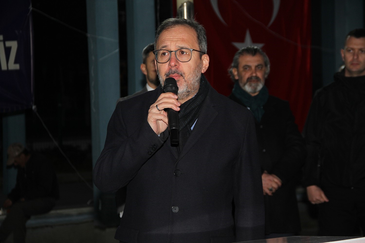 Kasapoğlu ve Vali Özkan vatandaşlarla iftarda buluştu