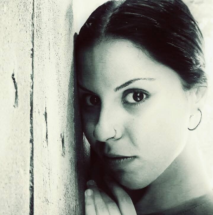 Dengesini kaybedip 30 metrelik falezlerden düşen kadın hayatını kaybetti