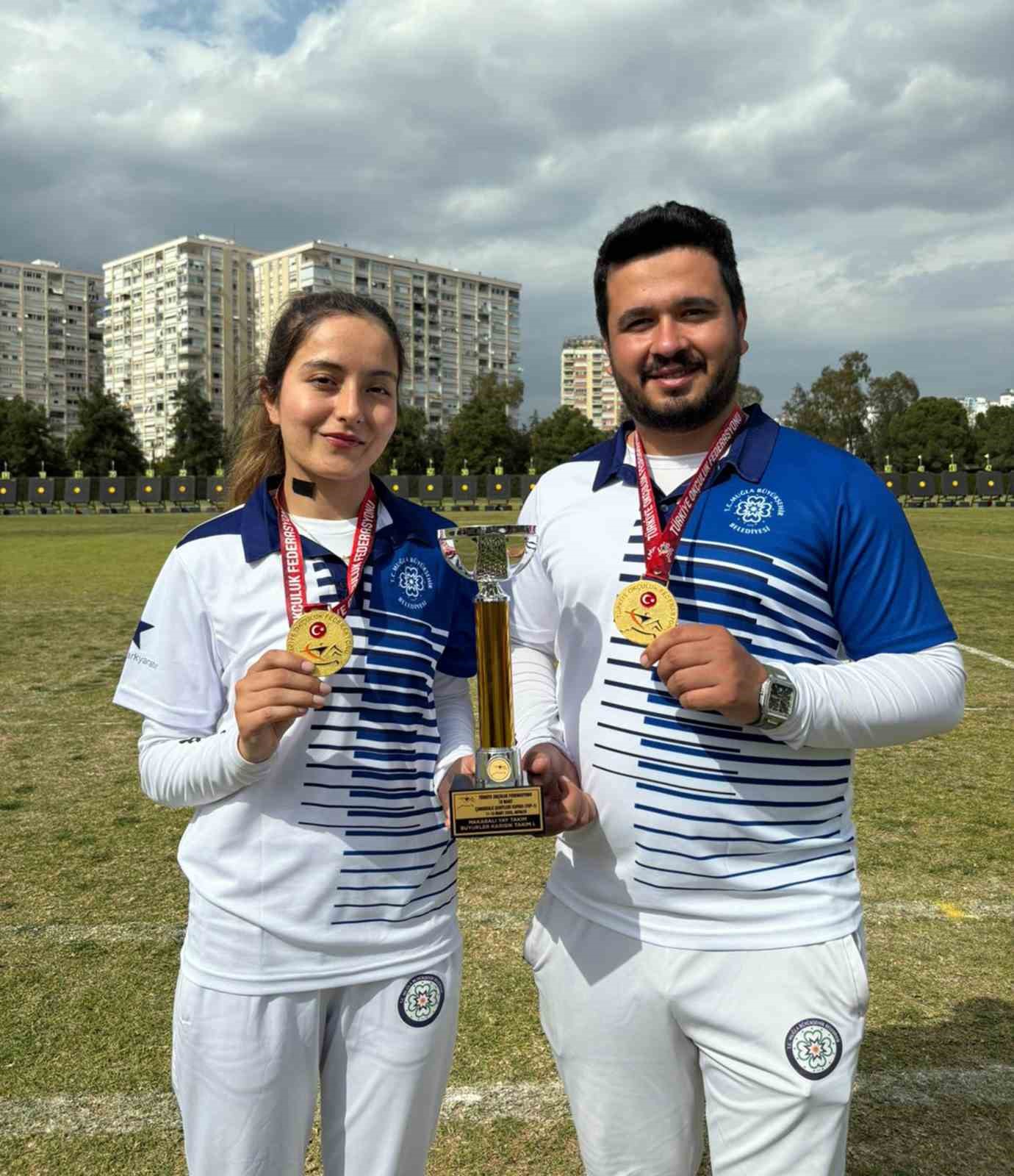 Muğlalı ok&ccedil;ulardan &ccedil;ifte T&uuml;rkiye şampiyonluğu
