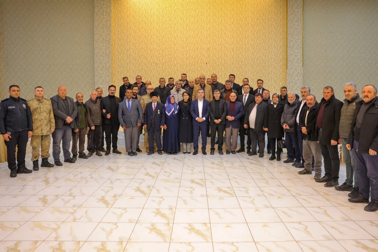 Demirözü’nde şehit aileleri ve gaziler onuruna iftar programı düzenlendi