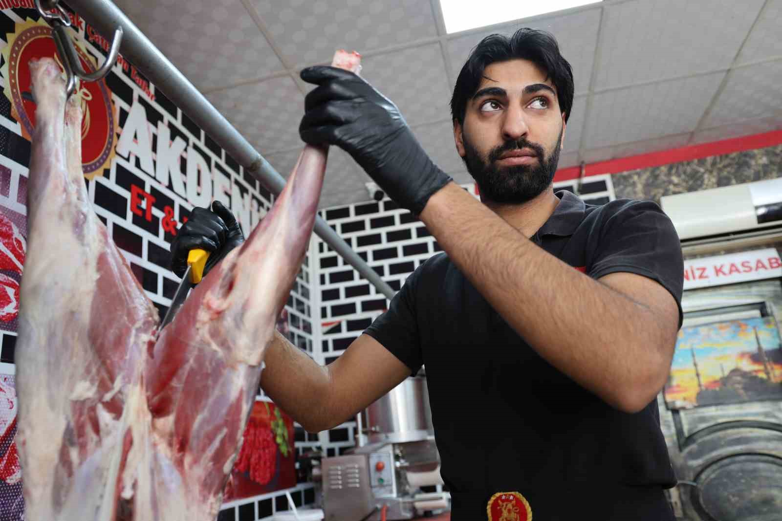 Kasap önlüğünden şampiyonluk kürsüsüne