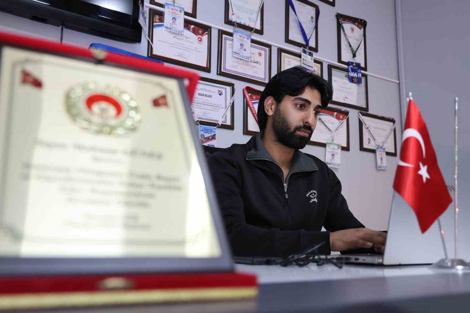 Kasap önlüğünden şampiyonluk kürsüsüne