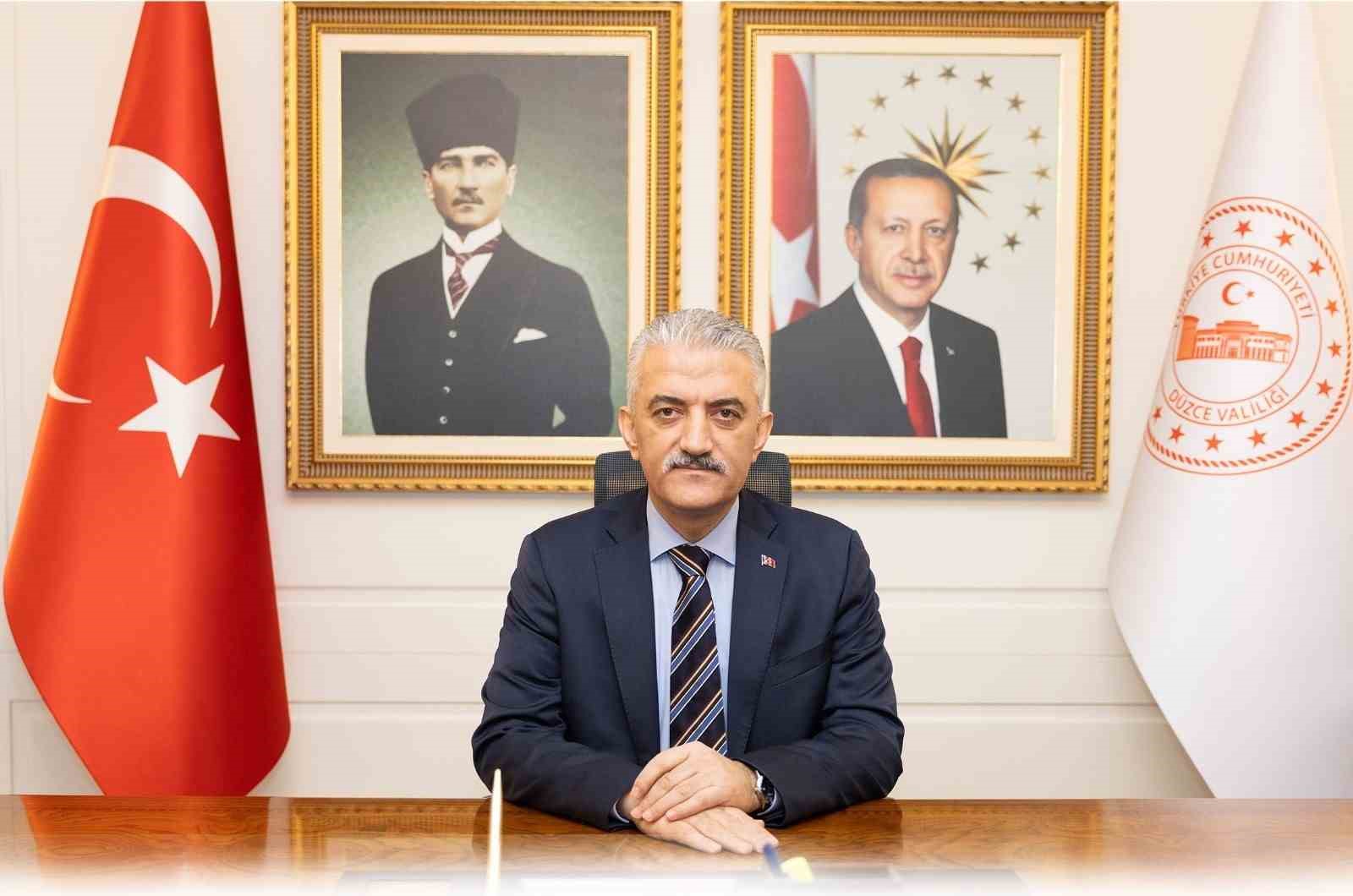 Vali Makas’tan Kadir Gecesi mesajı