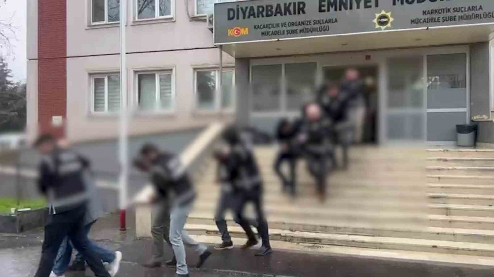 Diyarbakır&rsquo;da organize su&ccedil; &ouml;rg&uuml;t&uuml;ne operasyon: 10 tutuklama
