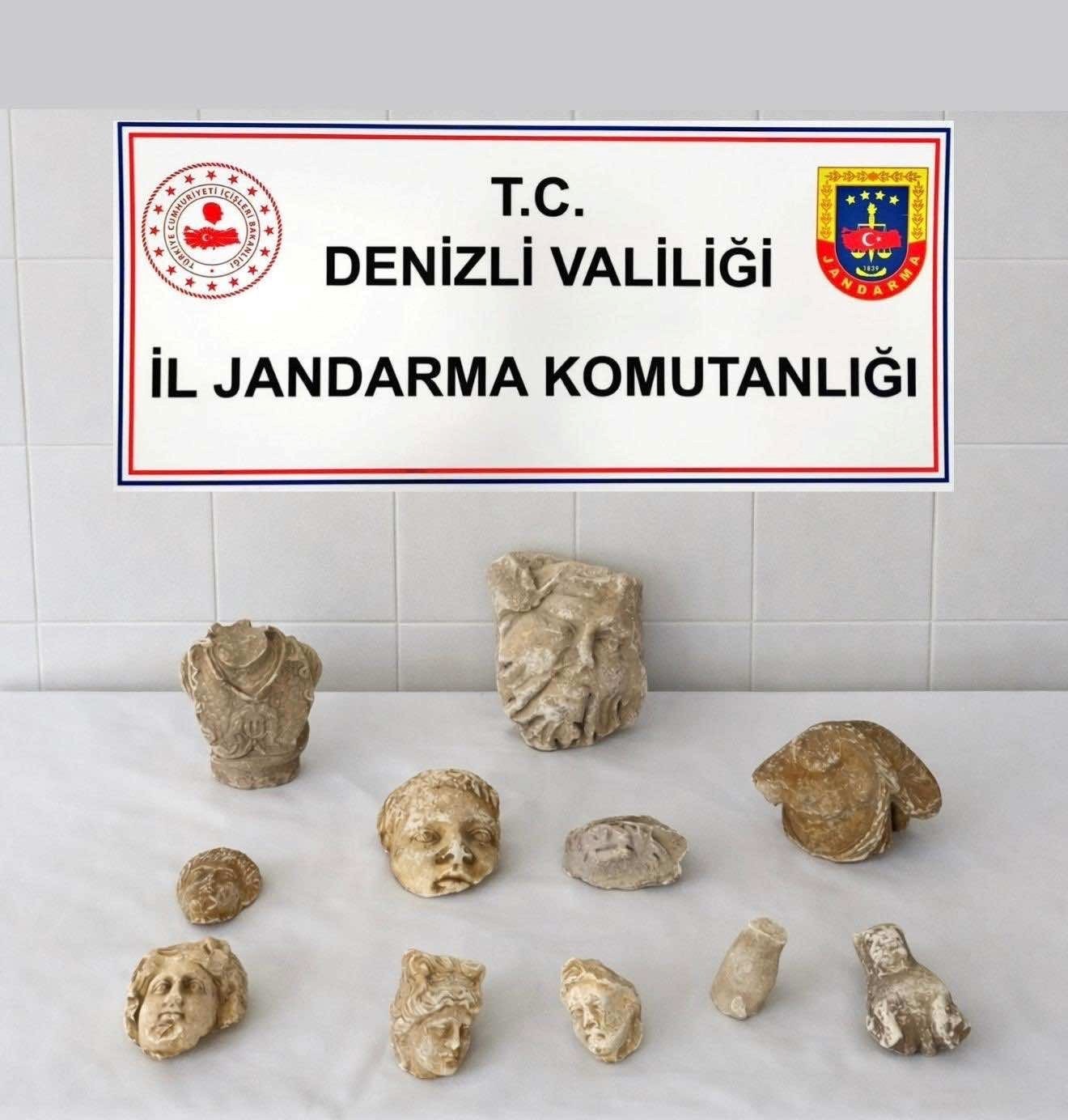 Roma d&ouml;nemine ait heykel par&ccedil;alarıyla yakalanan 5 ş&uuml;pheli g&ouml;zaltına alındı
