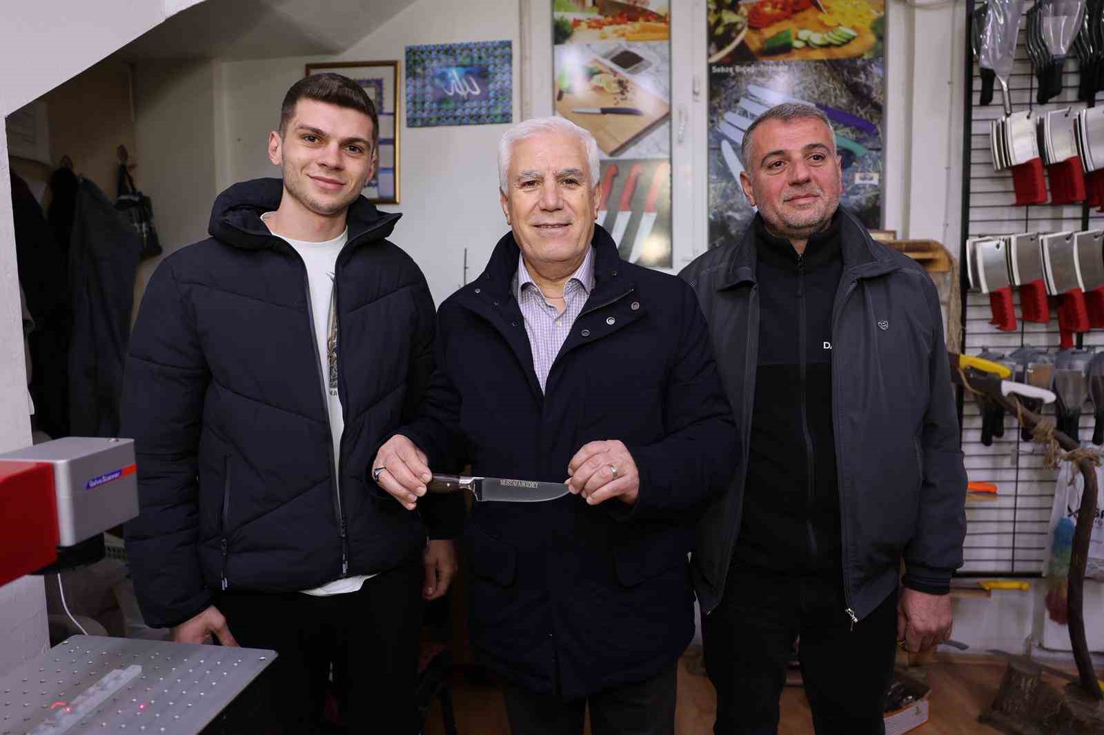 Tahanlı Pide ve &ccedil;aylar başkan Bozbey&rsquo;den
