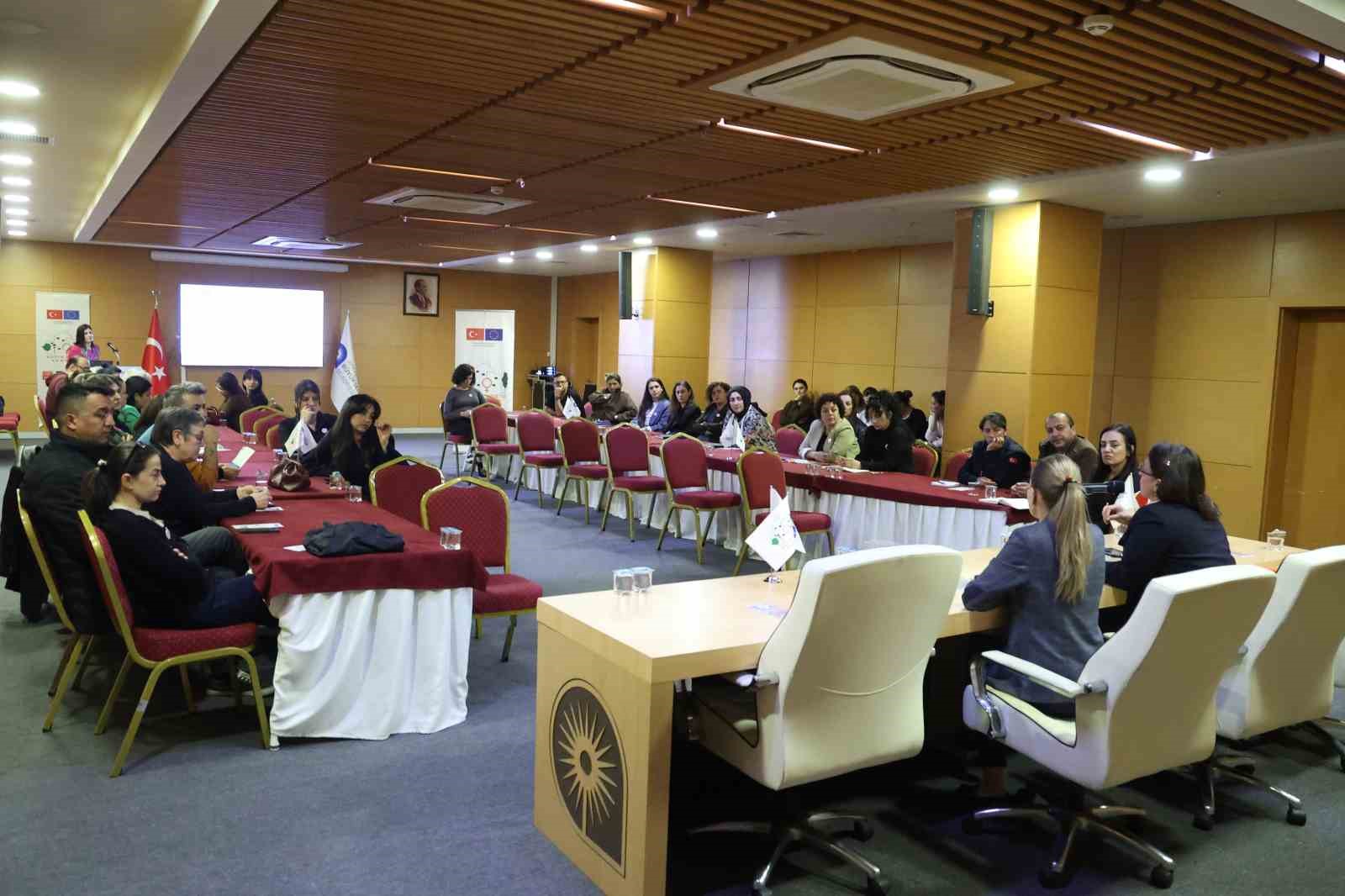 B&uuml;y&uuml;kşehir&rsquo;de "Kadın Dostu Kentler" toplantısı
