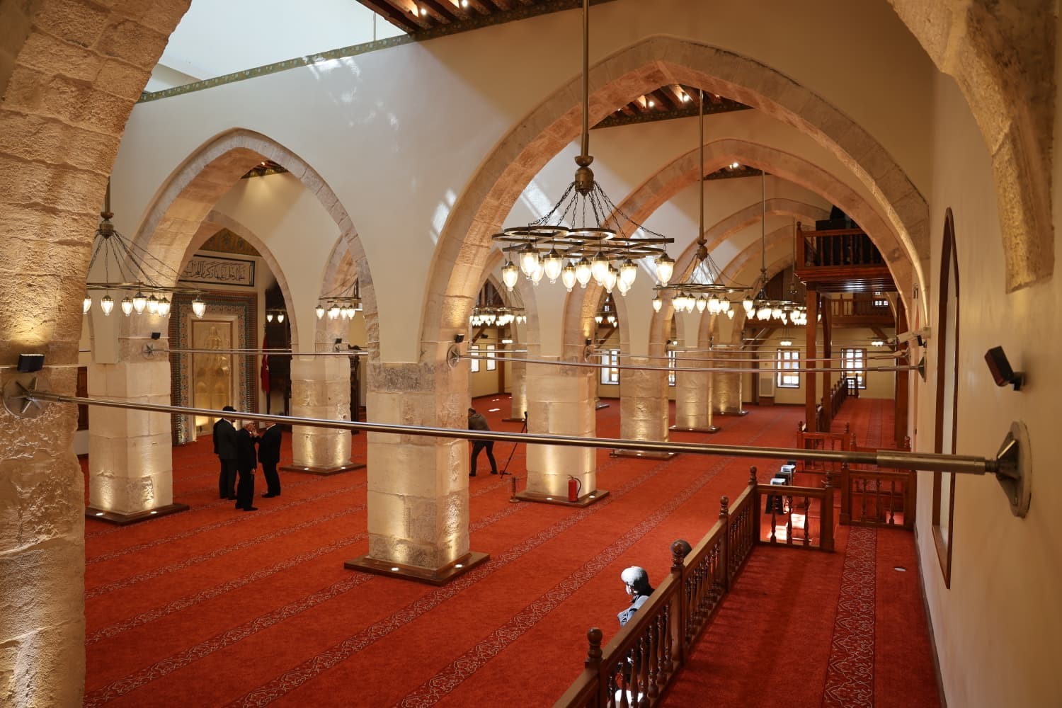 Bakan Ersoy paylaştı: Kahramanmaraş Ulu Cami yeniden ibadete a&ccedil;ıldı
