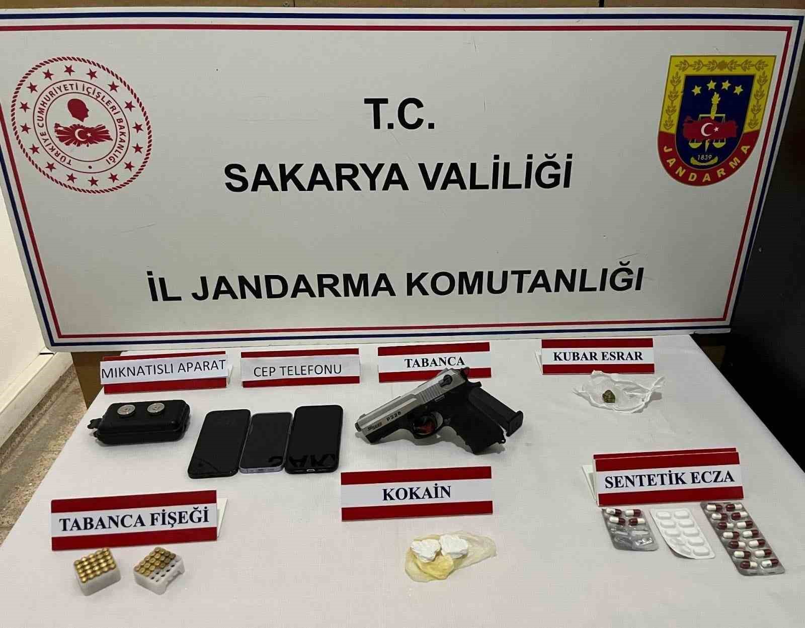 6 ilçede eş zamanlı uyuşturucu operasyonu: 9 tutuklama
