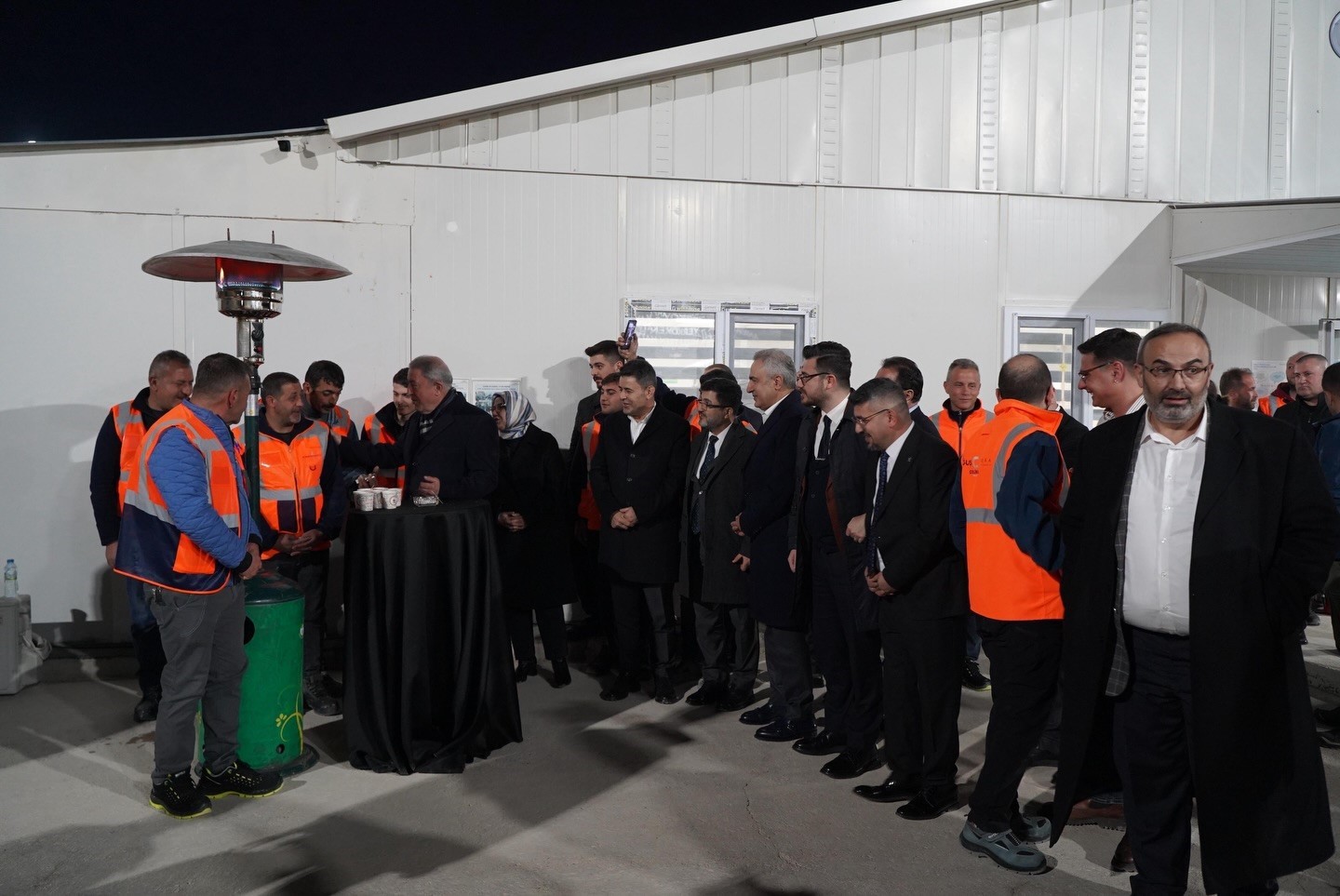 TBMM Milli Savunma Komisyonu Başkanı Akar: "T&uuml;rkiye&rsquo;de &ccedil;ok ciddi bir kalkınma hareketi var"
