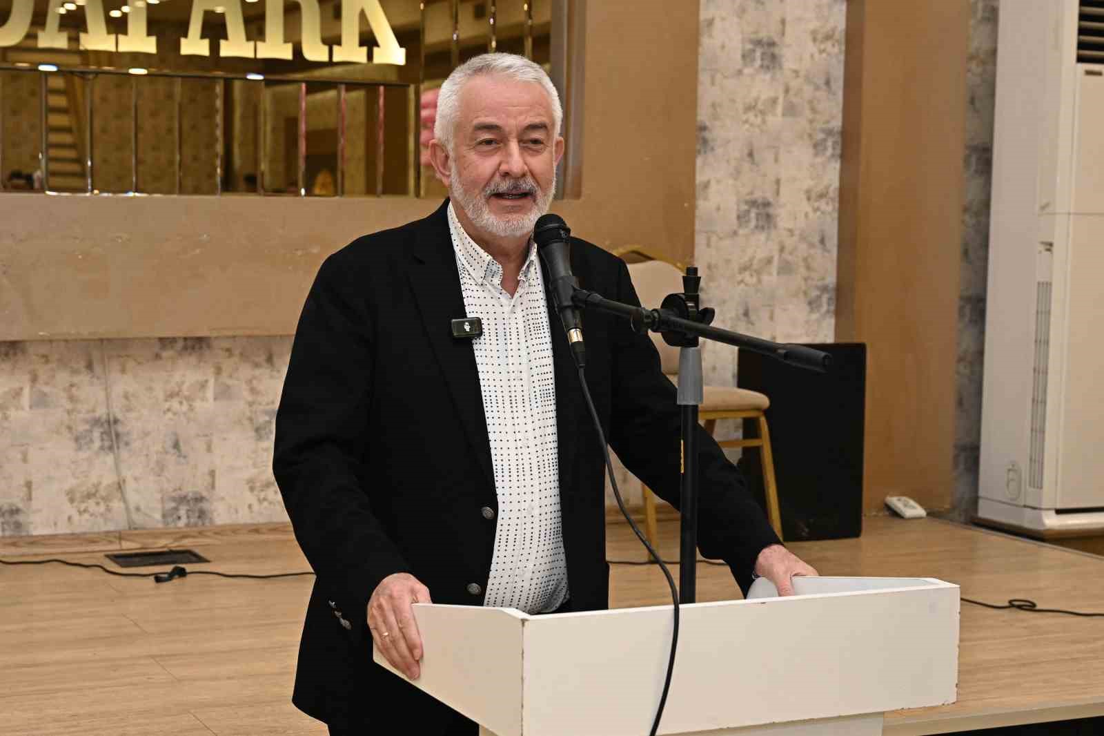 Başkan Başdeğirmen, &ccedil;ocuklarla iftarda buluştu
