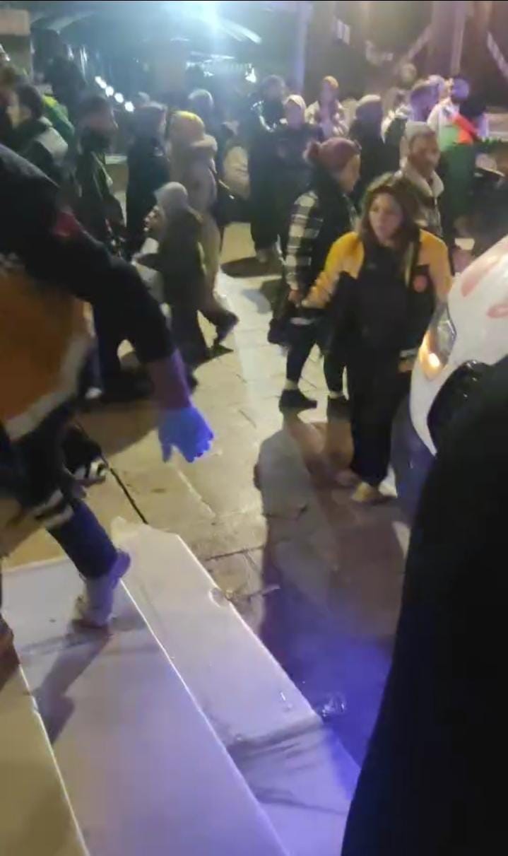 Ulu Camii&rsquo;nde yoğunluk sebebiyle bir kadın baygınlık ge&ccedil;irdi
