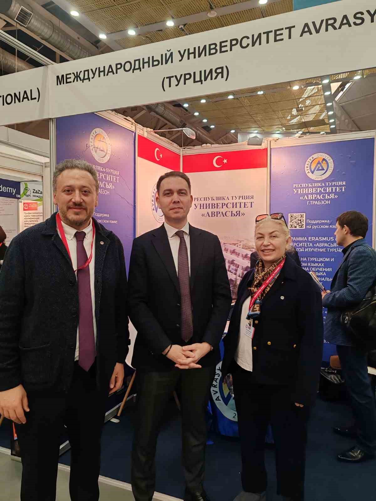 Avrasya &Uuml;niversitesi&rsquo;nden Rusya &ccedil;ıkarması
