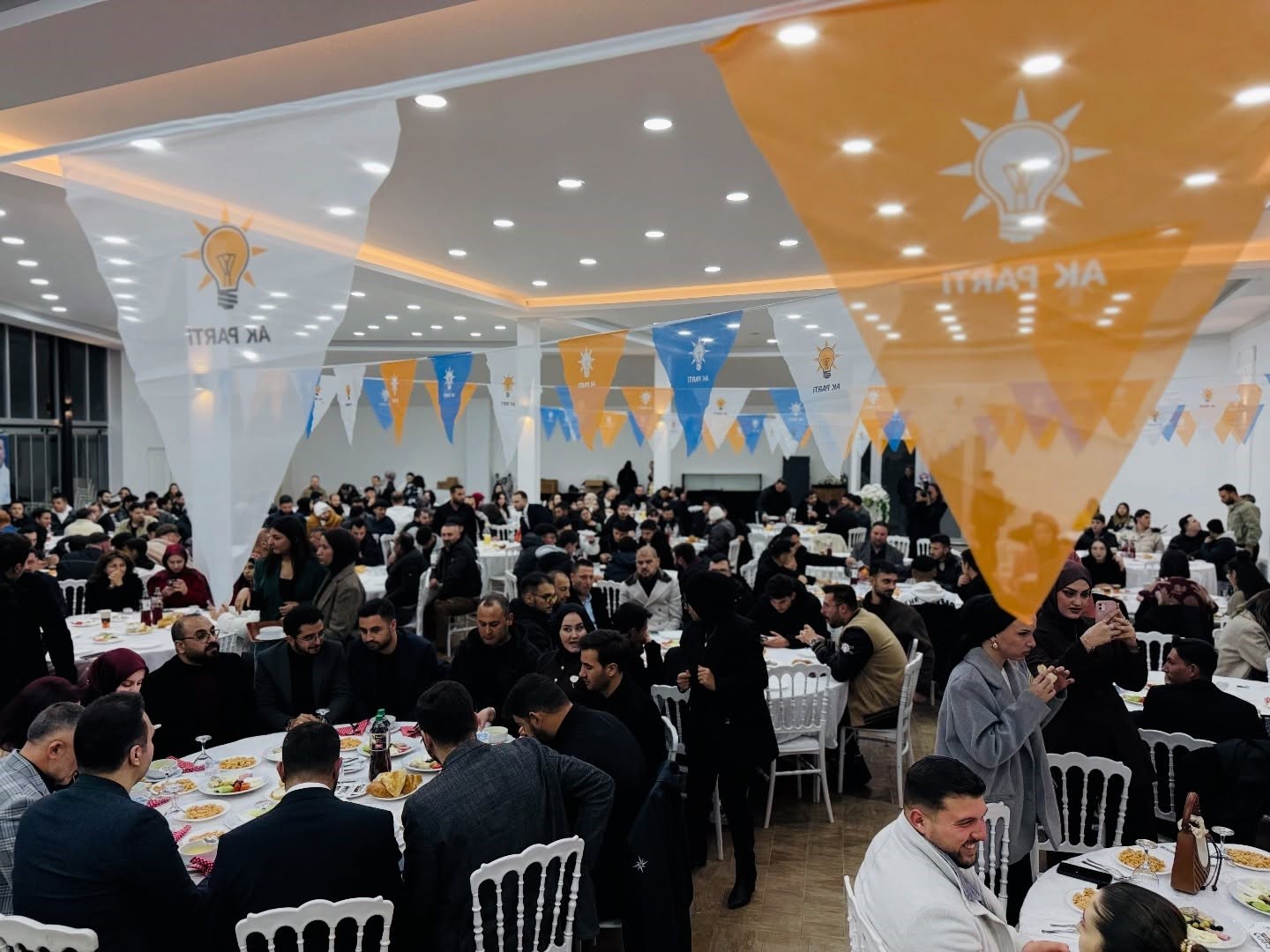 AK Parti Gen&ccedil;lik Kolları Genel Başkanı Yusuf İbiş Bilecik&rsquo;te gen&ccedil;lerle buluştu
