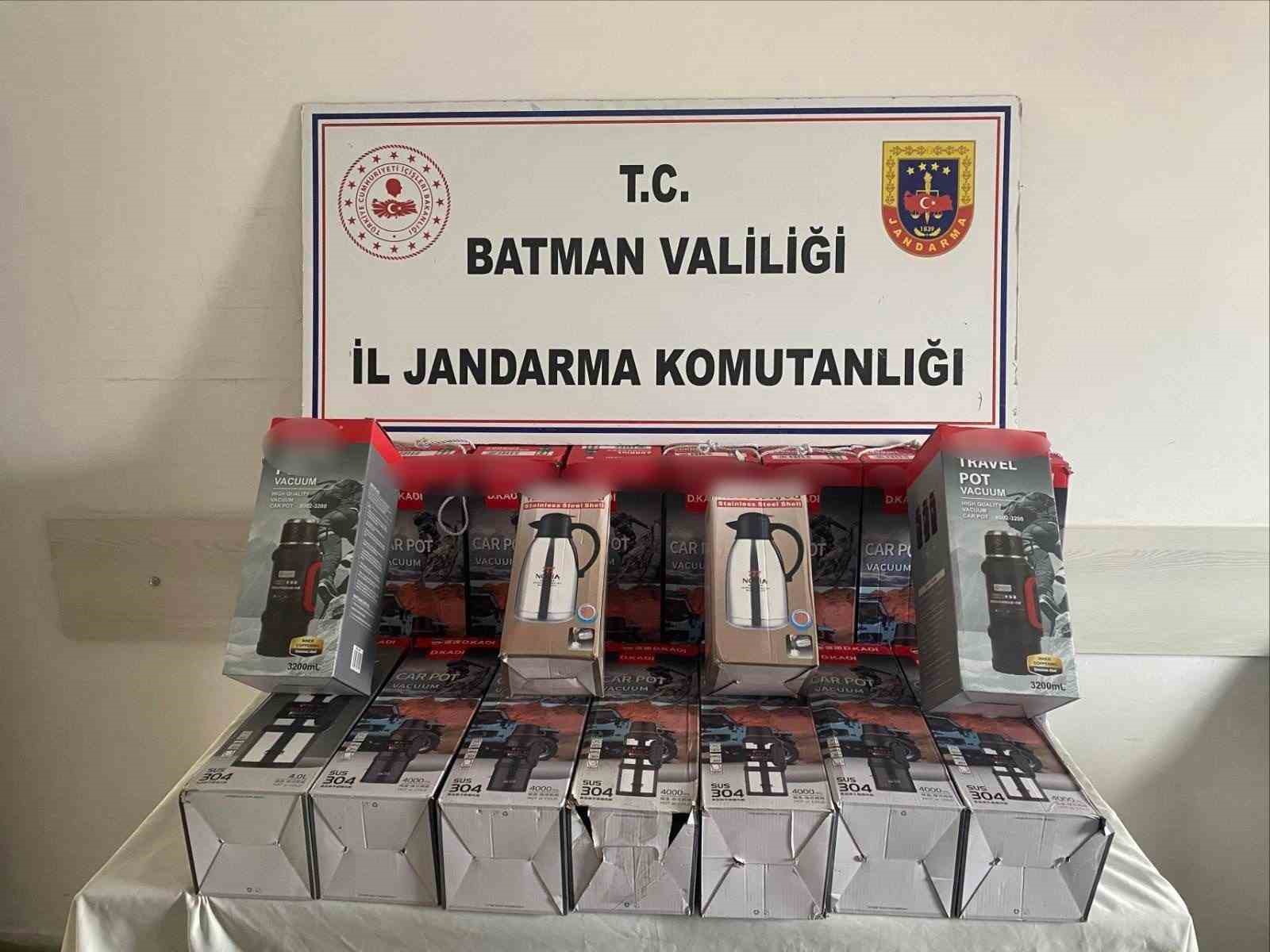 Gerc&uuml;ş ve Hasankeyf&rsquo;te ka&ccedil;ak&ccedil;ılıkla m&uuml;cadele: Silah ve ka&ccedil;ak malzeme ele ge&ccedil;irildi
