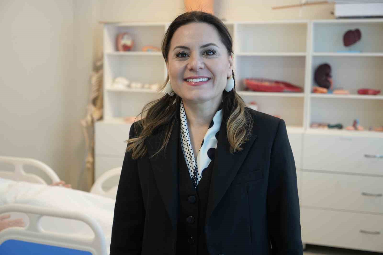 VR g&ouml;zl&uuml;ğ&uuml; takıp damar yolunu 3 boyutlu buluyorlar
