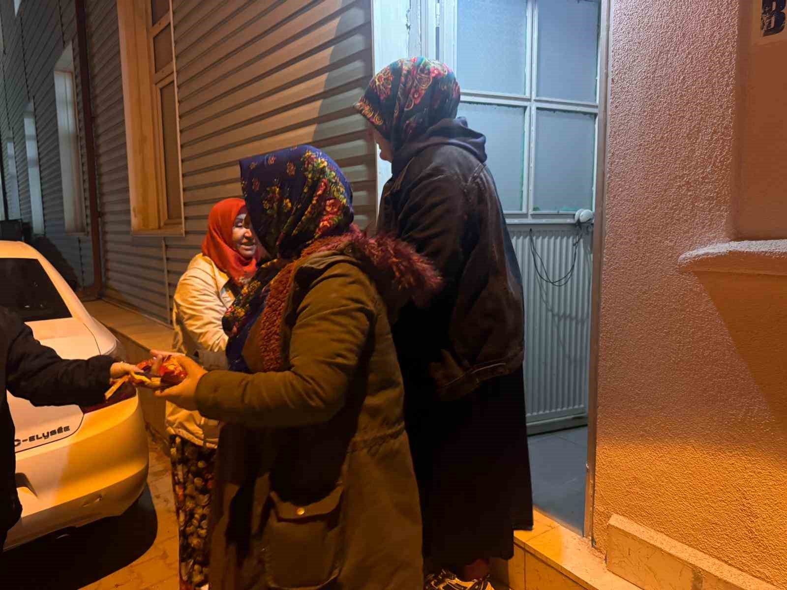 Pazaryeri&rsquo;nde Sakal-ı Şerif&rsquo;e yoğun ilgi
