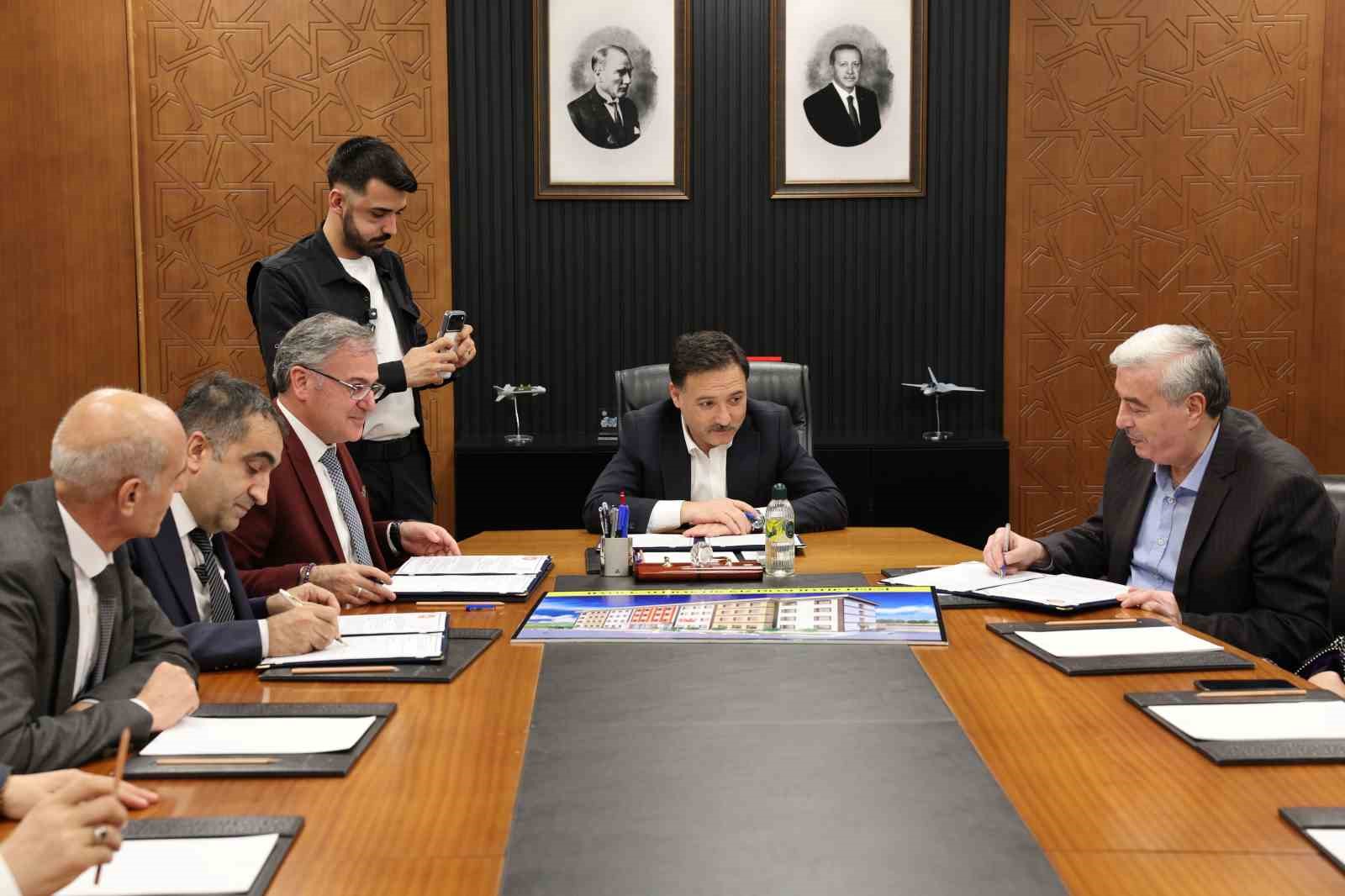 Hacılar&rsquo;da 16 sınıflı yeni lise kuruluyor
