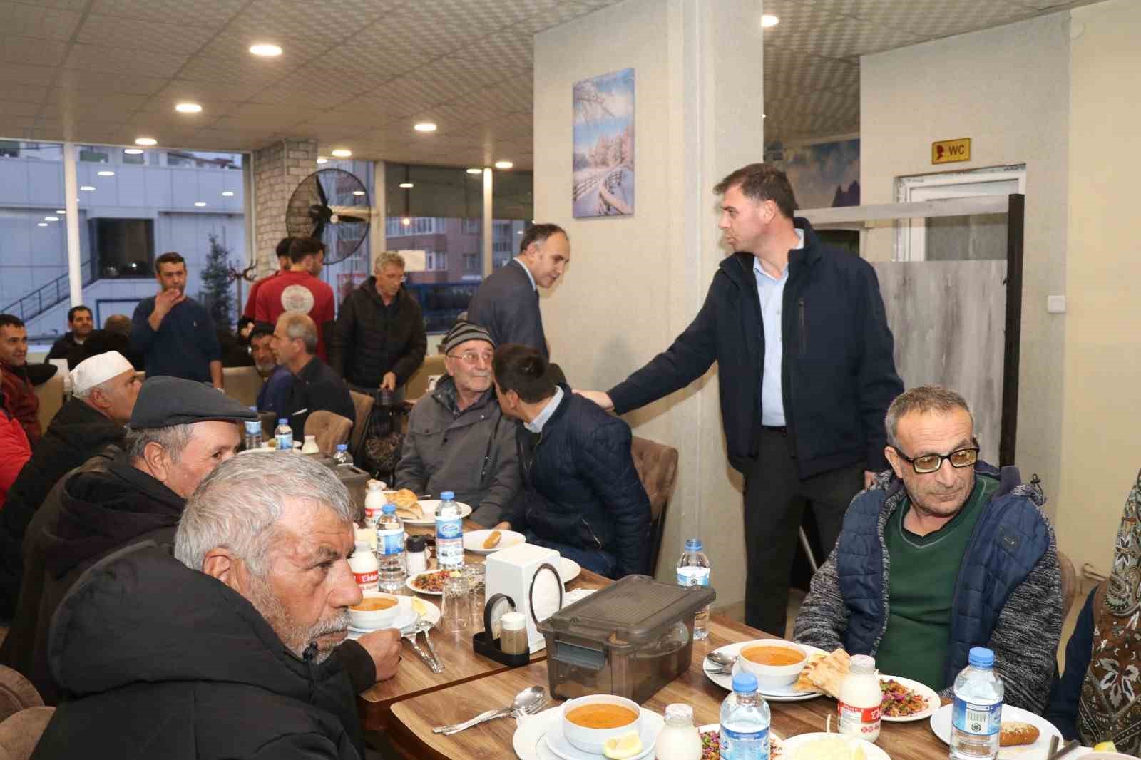 Oltu y&uuml;rekleri ısıtan iftar
