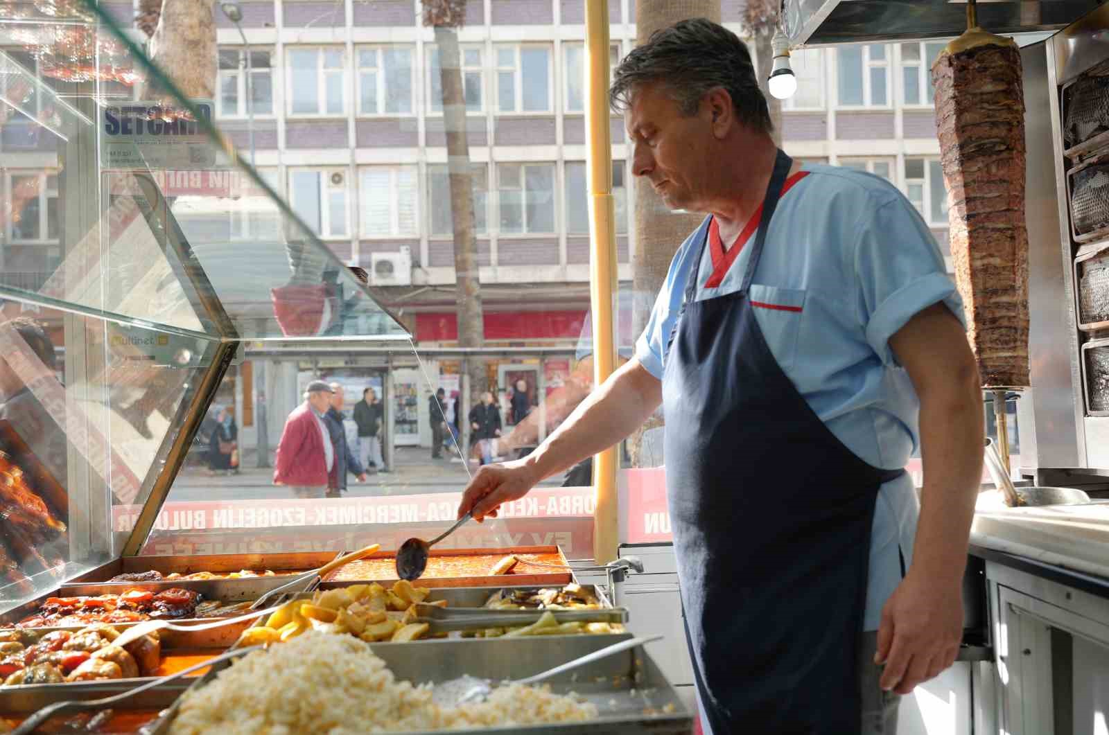 Denizli Esnaf Odasından bayram &ouml;ncesi yerel esnafla dayanışma &ccedil;ağrısı
