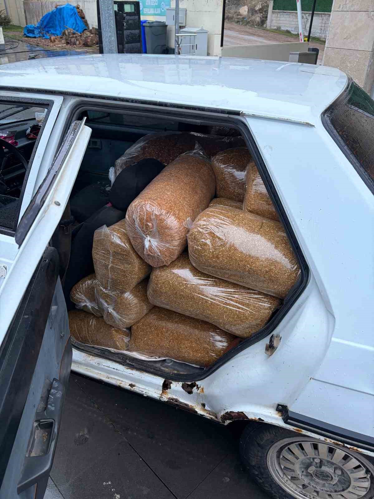 Sivas&rsquo;ta 1 ton 9 kilogram t&uuml;t&uuml;n ele ge&ccedil;irildi
