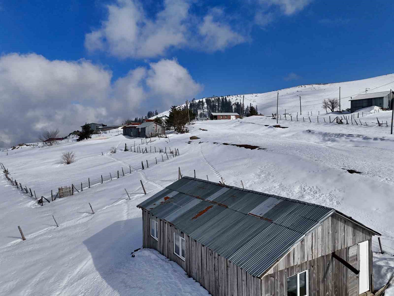 Düzce’nin zirvesi Kardüz’den muhteşem görüntüler