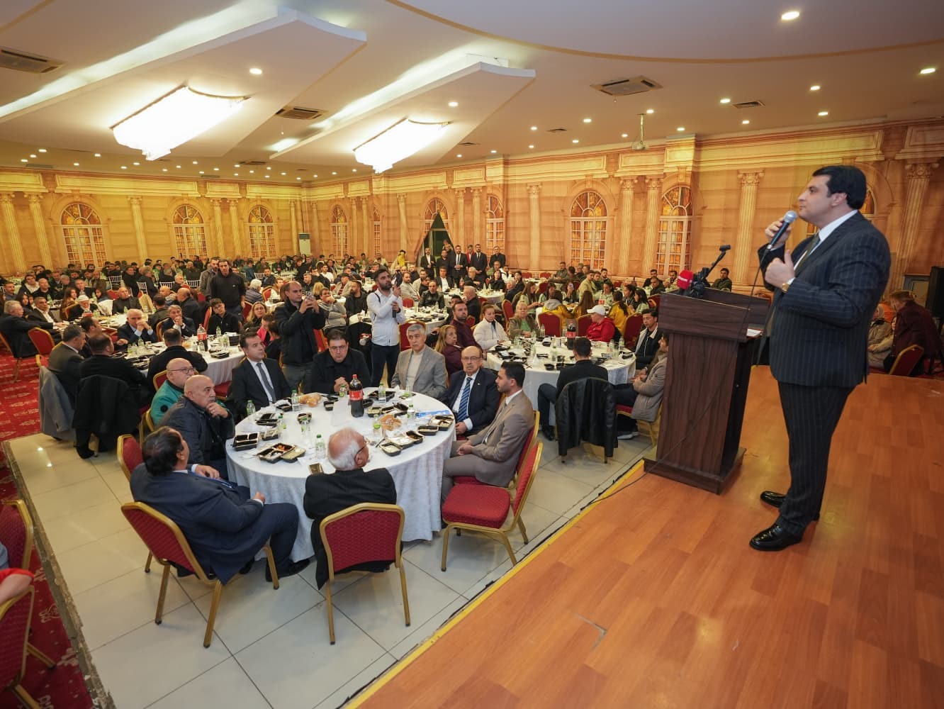 Yılmaz, amat&ouml;r sporcularla iftar sofrasında buluştu
