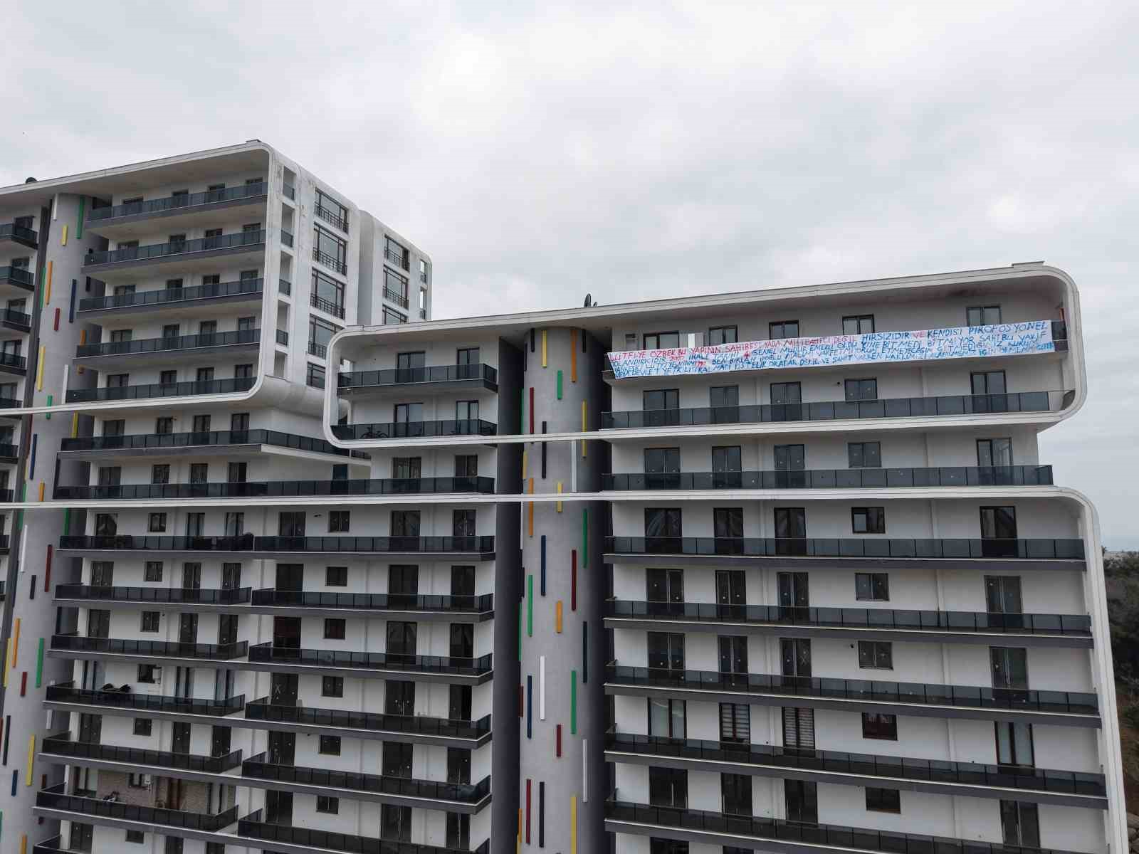 12 yıldır bitmeyen konut &ccedil;ilesi: Hak sahipleri tapu bekliyor
