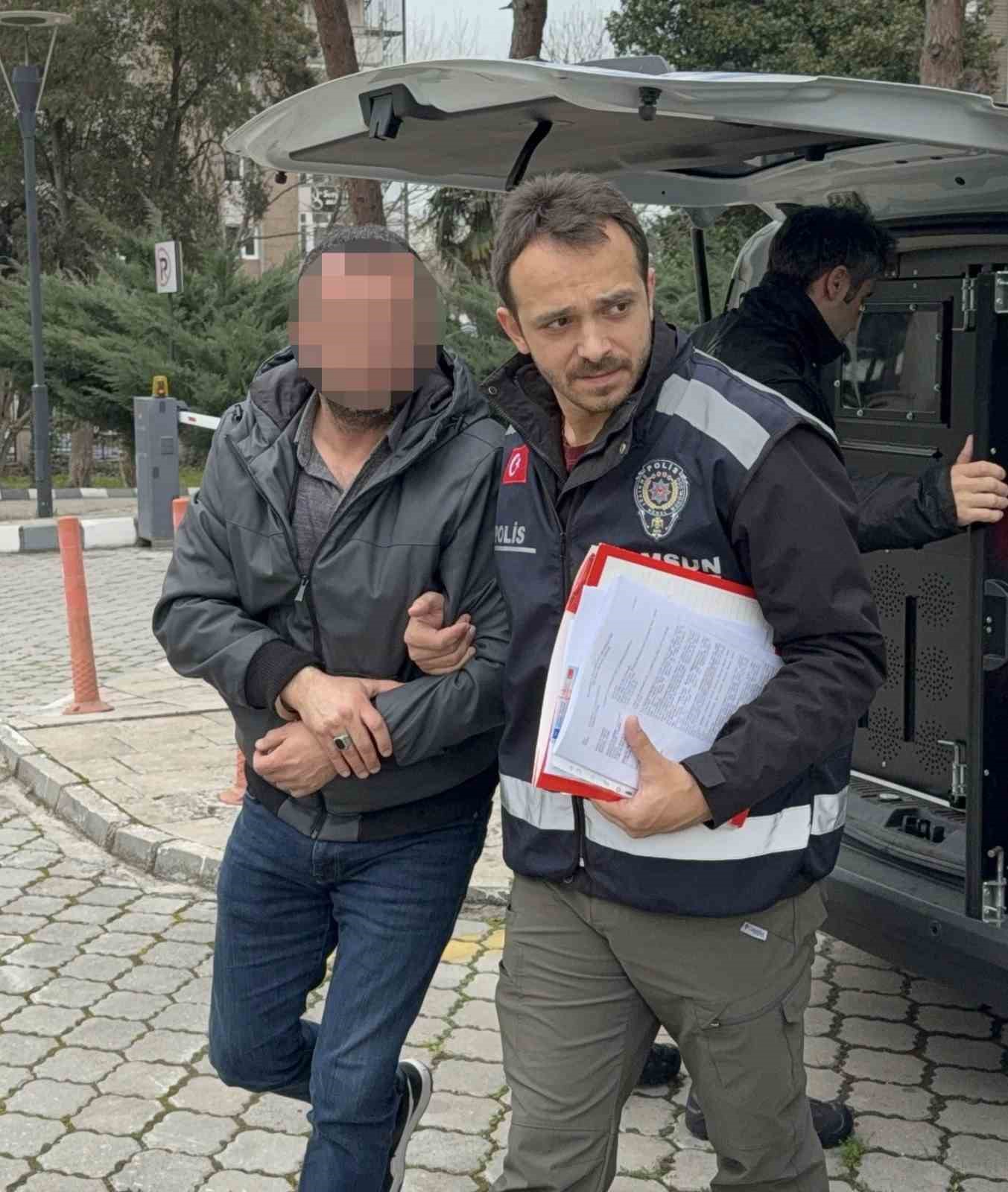 Samsun&rsquo;da &ouml;l&uuml;ml&uuml; kazaya karışan minib&uuml;s s&uuml;r&uuml;c&uuml;s&uuml; tutuklandı
