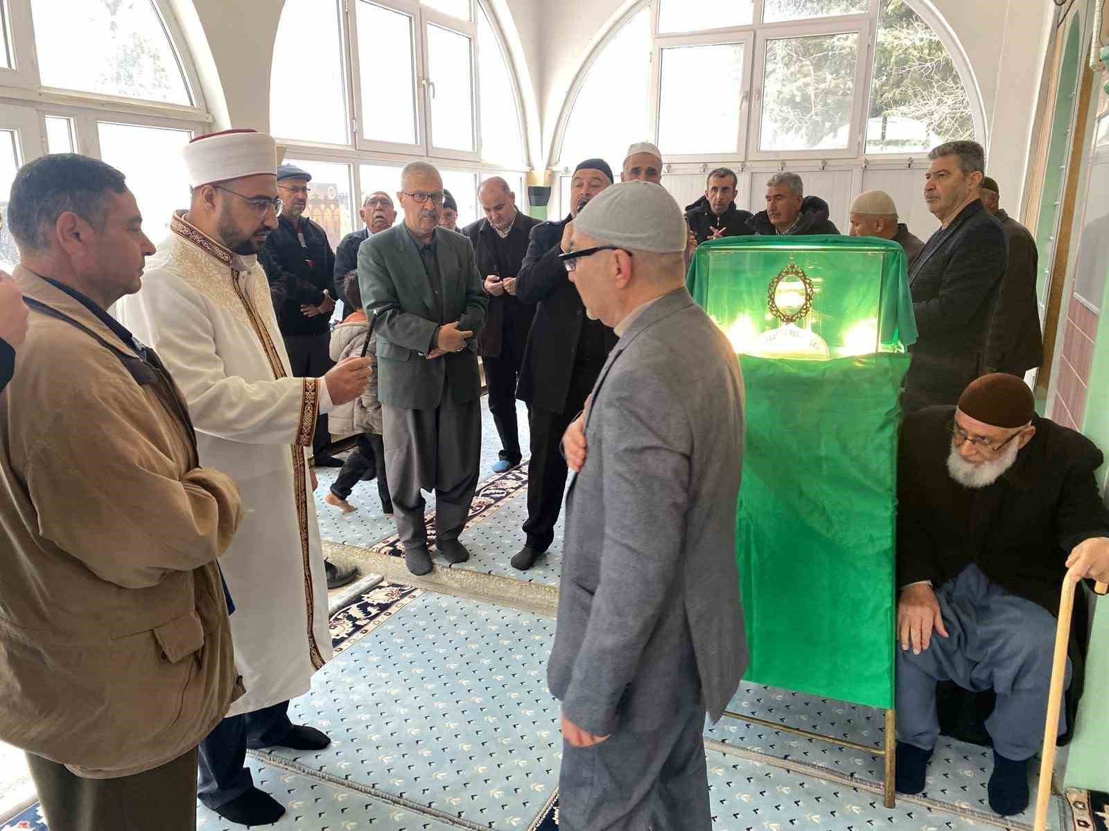 Besni&rsquo;de Sakal-ı Şerif ziyarete a&ccedil;ıldı
