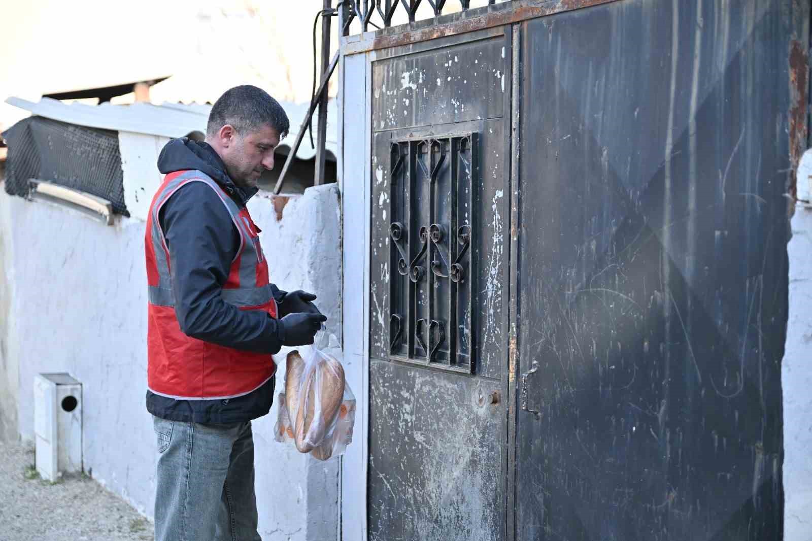 Manisa&rsquo;da Ramazan boyunca g&ouml;n&uuml;l sofralarıyla rekor hizmet
