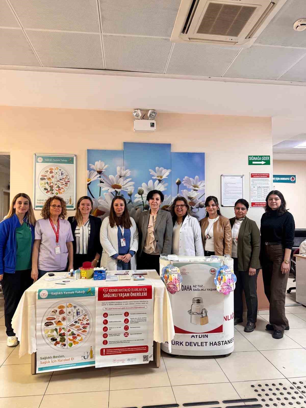 Aydın&rsquo;da &rsquo;Ramazanda Sağlık&rsquo; bilgilendirmesi s&uuml;r&uuml;yor
