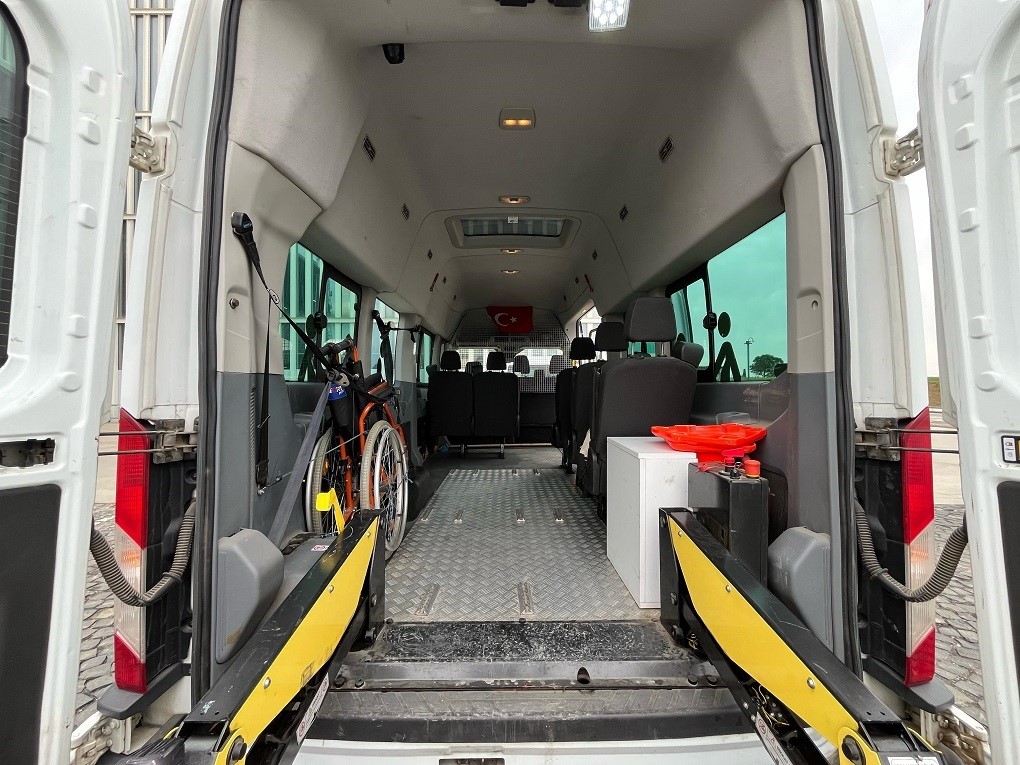 B&uuml;y&uuml;kşehir&rsquo;den engelli ve yaşlılara bayramda mezarlıklara &uuml;cretsiz ulaşım
