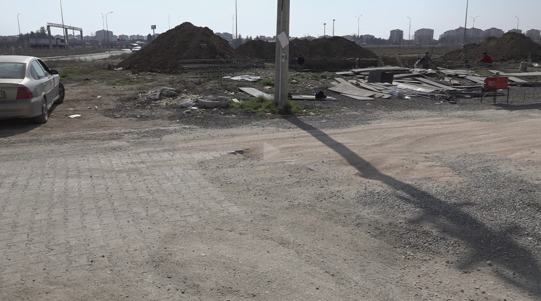 K&uuml;&ccedil;&uuml;k &ccedil;ocuğun &ouml;l&uuml;m&uuml;ne sebep olan bozuk yollar
