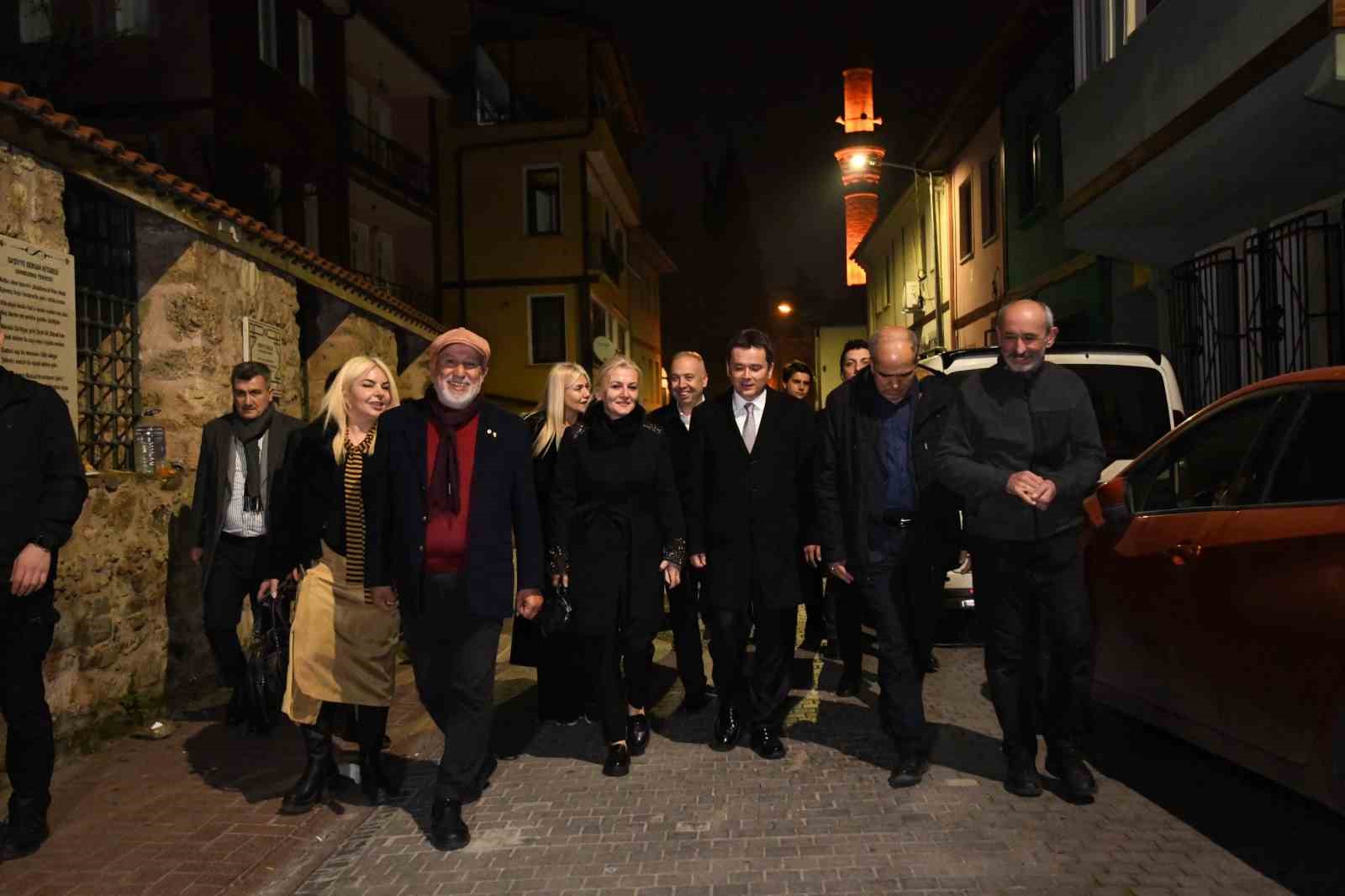 Osmangazi&rsquo;de 136 mahalle tek y&uuml;rek
