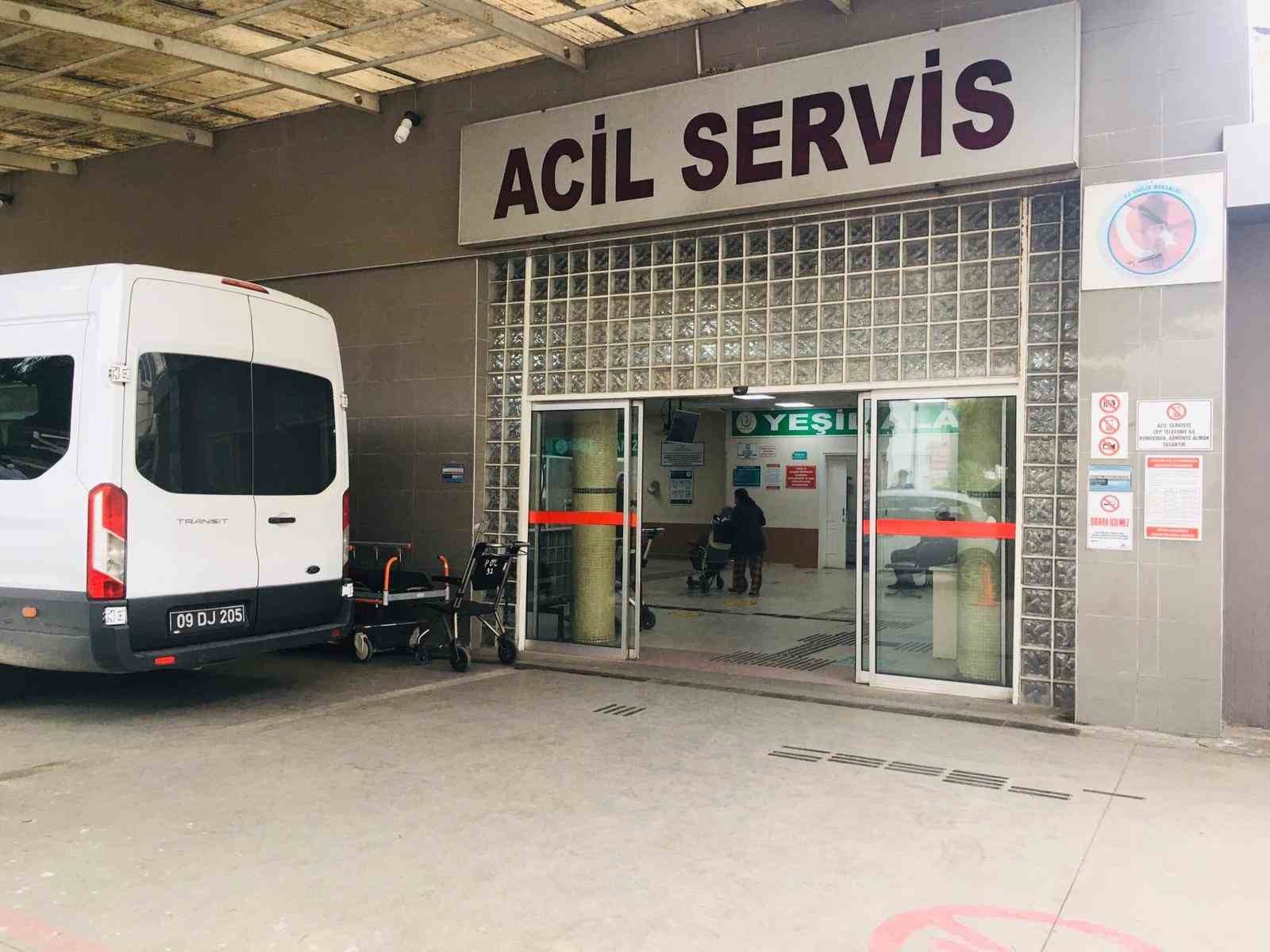 Elleri kelepçeli halde hastaneden kaçan şahıs güvenlik güçlerini alarma geçirdi