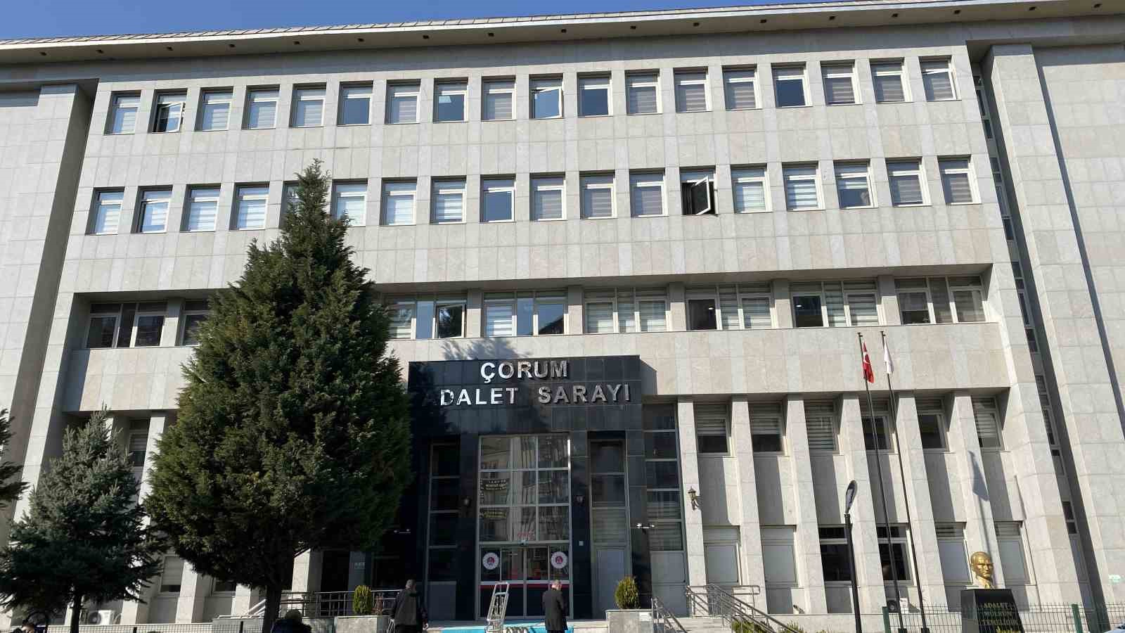 &Ccedil;orum&rsquo;da 2 firari h&uuml;k&uuml;ml&uuml; polis ekiplerince yakalandı
