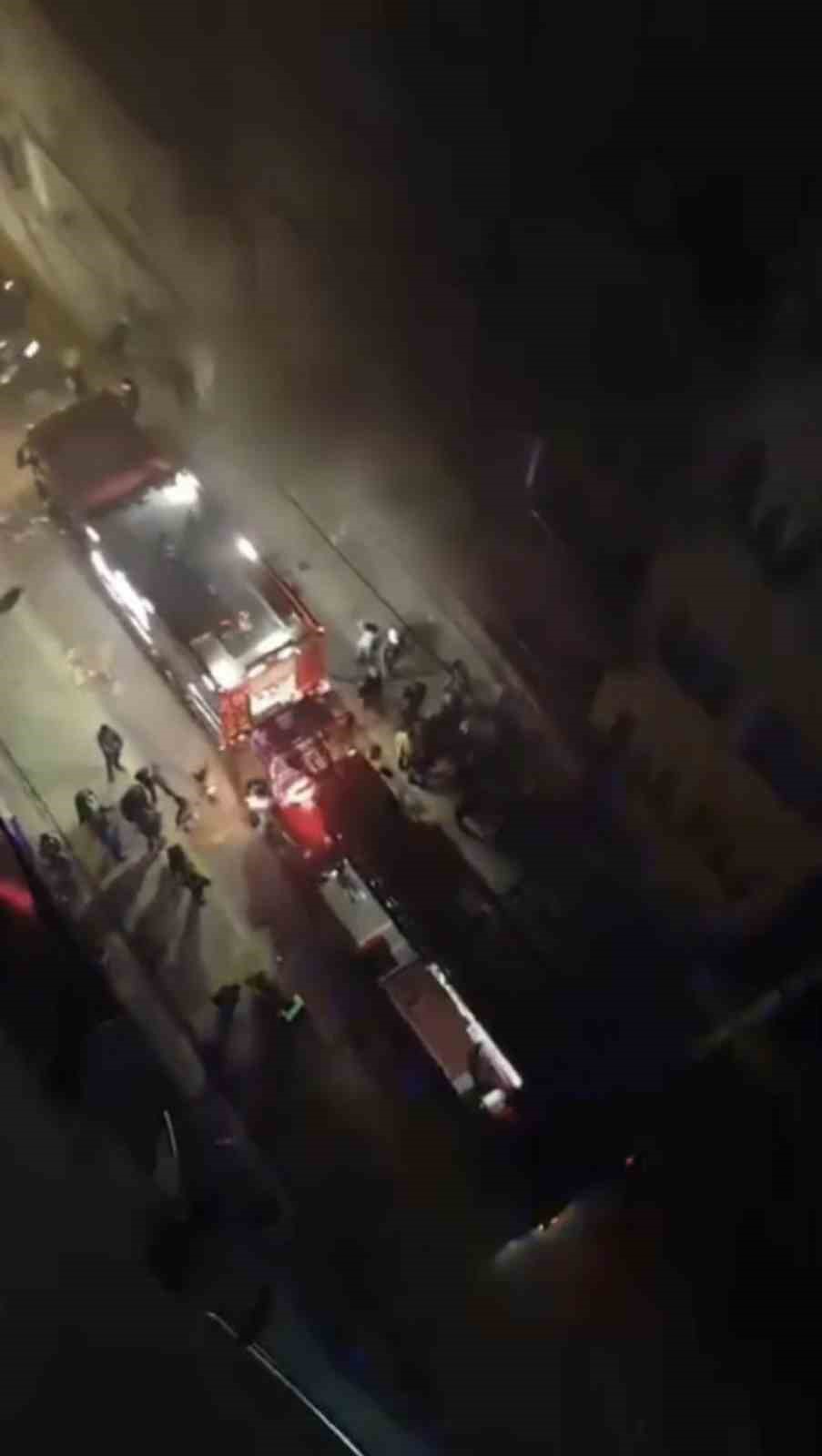 Mardin&rsquo;de mobilya d&ouml;şemecisinde &ccedil;ıkan yangın s&ouml;nd&uuml;r&uuml;ld&uuml;
