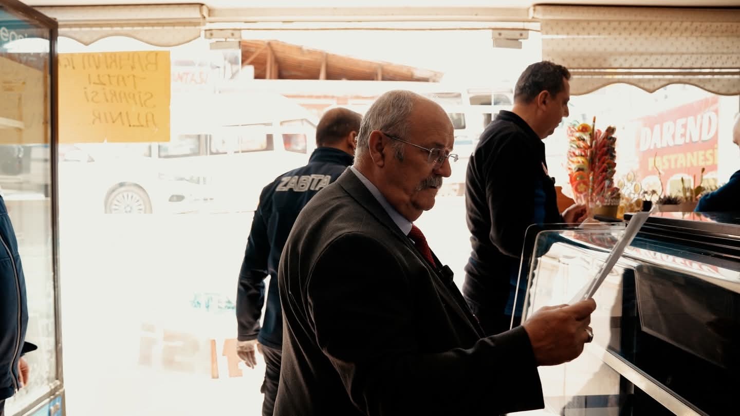 Darende&rsquo;de bayram &ouml;ncesi zabıta denetimleri
