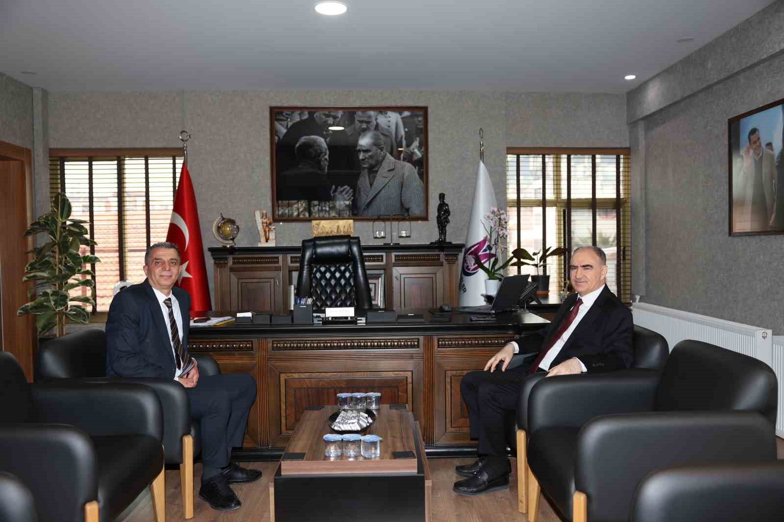 Vali &Ouml;zkan ve Başkan Şimşek yatırımlar hakkında fikir alışverişi yaptı
