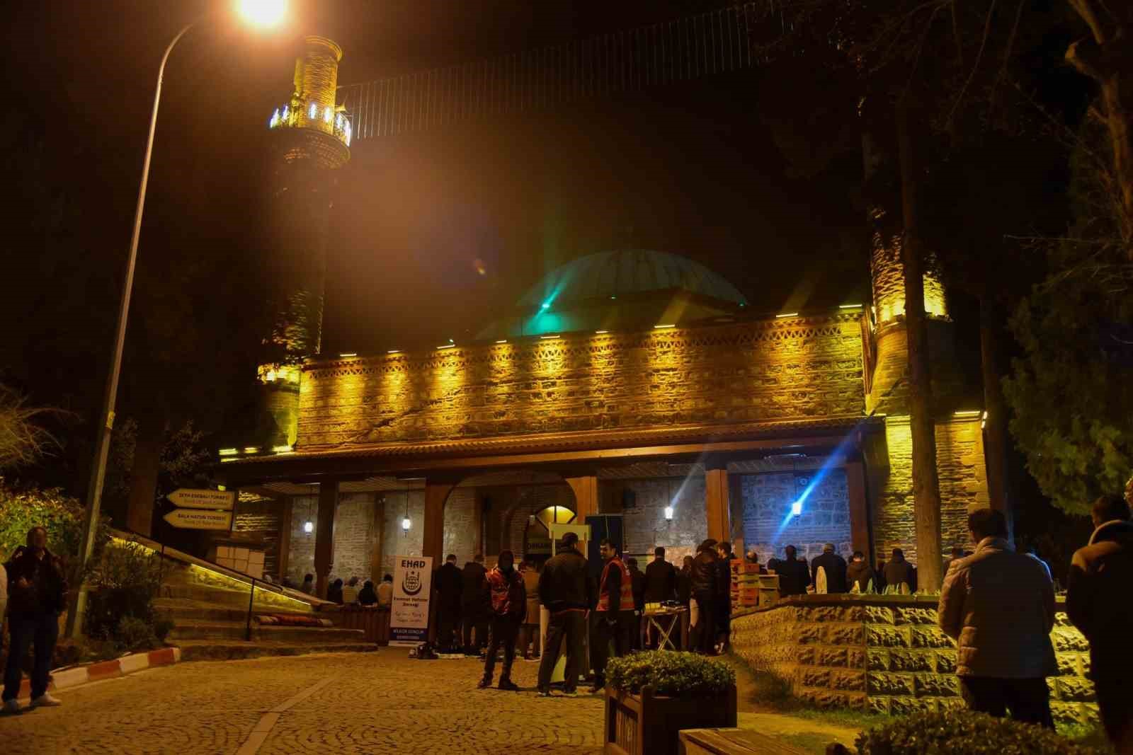 BŞE&Uuml;&rsquo; de &lsquo;1001 Hatim Duası&rsquo; Şeyh Edebali&rsquo;nin 700&rsquo;&uuml;nc&uuml; vefat yılı anısına ger&ccedil;ekleştirildi
