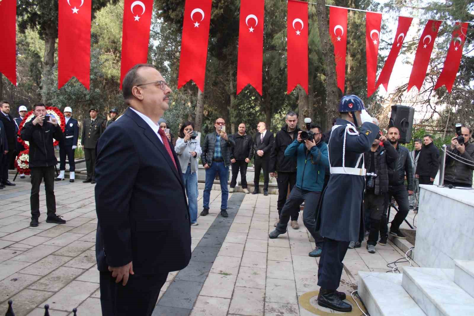 &Ccedil;anakkale şehitleri Aydın&rsquo;da dualarla anıldı
